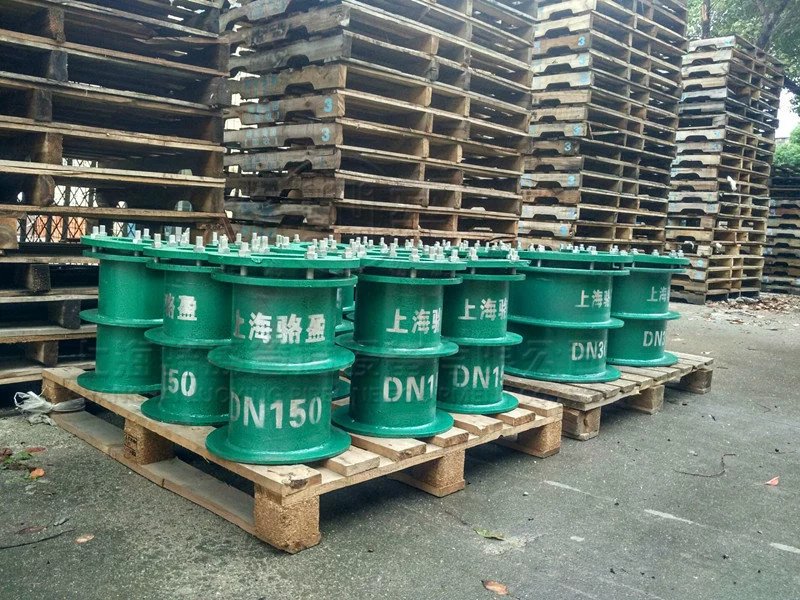 <a href=http://www.m.pxtsg.com target=_blank class=infotextkey>柔性防水套管</a>防水層被破壞的原因