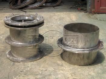 柔性防水他管和<a href=http://www.m.pxtsg.com target=_blank class=infotextkey>剛性防水套管</a>